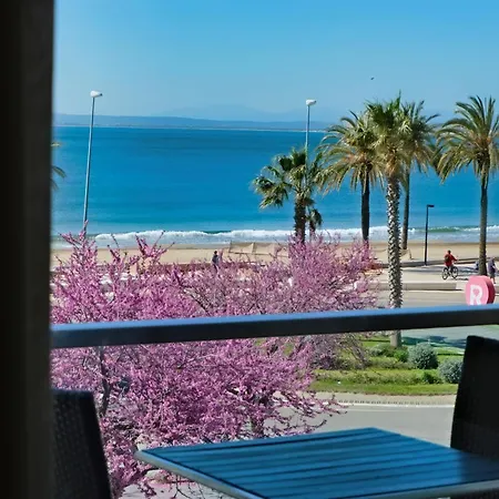 Marina Hotel 3*