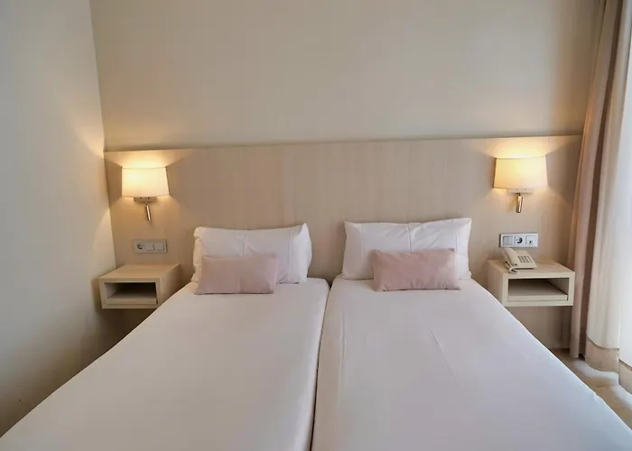 Marina Hotel 3*