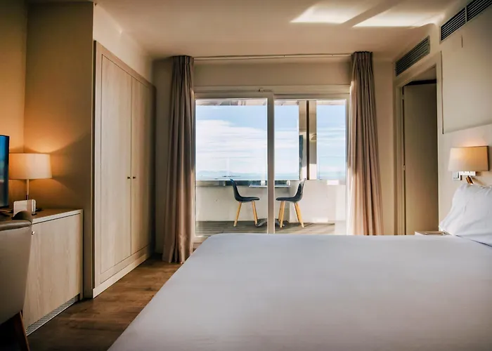 Marina Hotel
