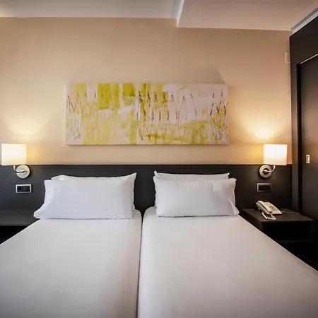 酒店 Marina 罗萨斯