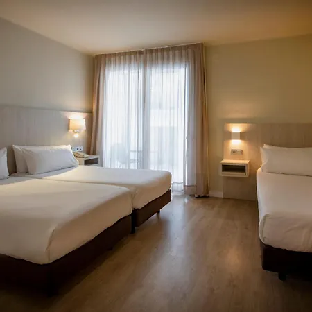 Marina Hotel 3*