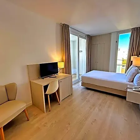 Marina Hotel 3*