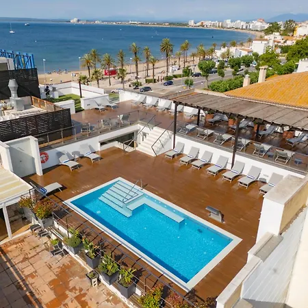Marina 3* Roses